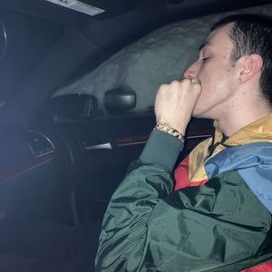 Meet your Posher, Simon